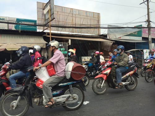 Bỏ thu phí đường bộ với xe máy từ 5/6 ảnh 1